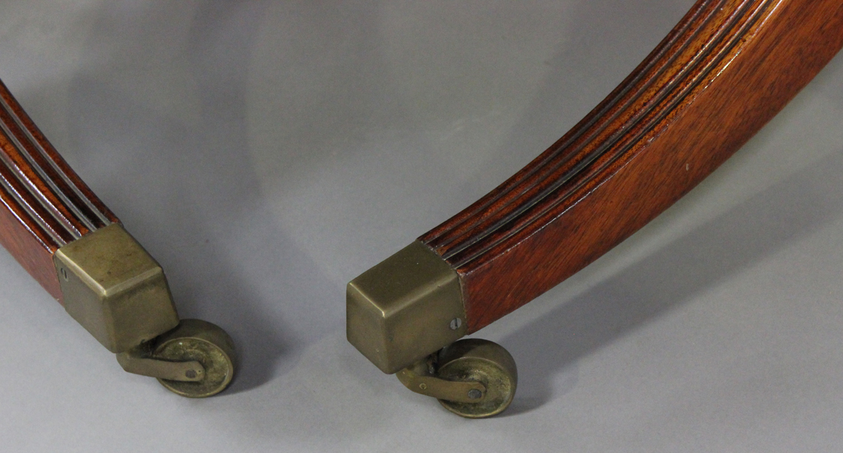 A 20th century George III style mahogany twin pedestal dining table with two extra leaves, height - Image 2 of 4