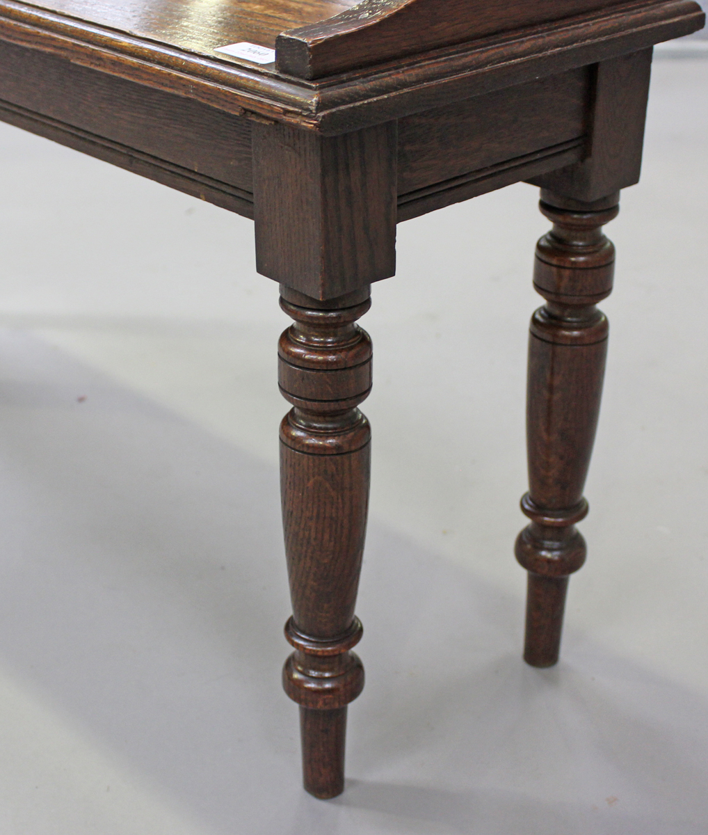 An Edwardian oak window seat, in the manner of James Shoolbred, height 51cm, width 91cm, depth - Image 3 of 4