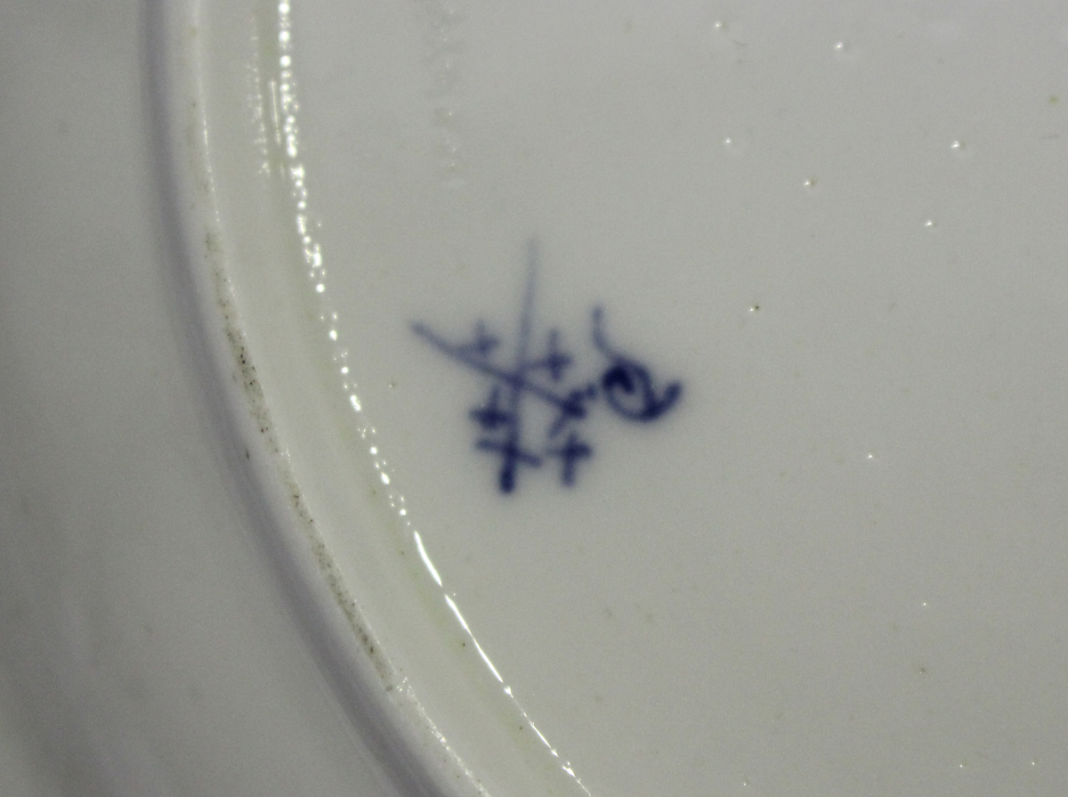 A set of six Tournai porcelain blue and white porcelain plates, second half 18th century, each - Image 3 of 3