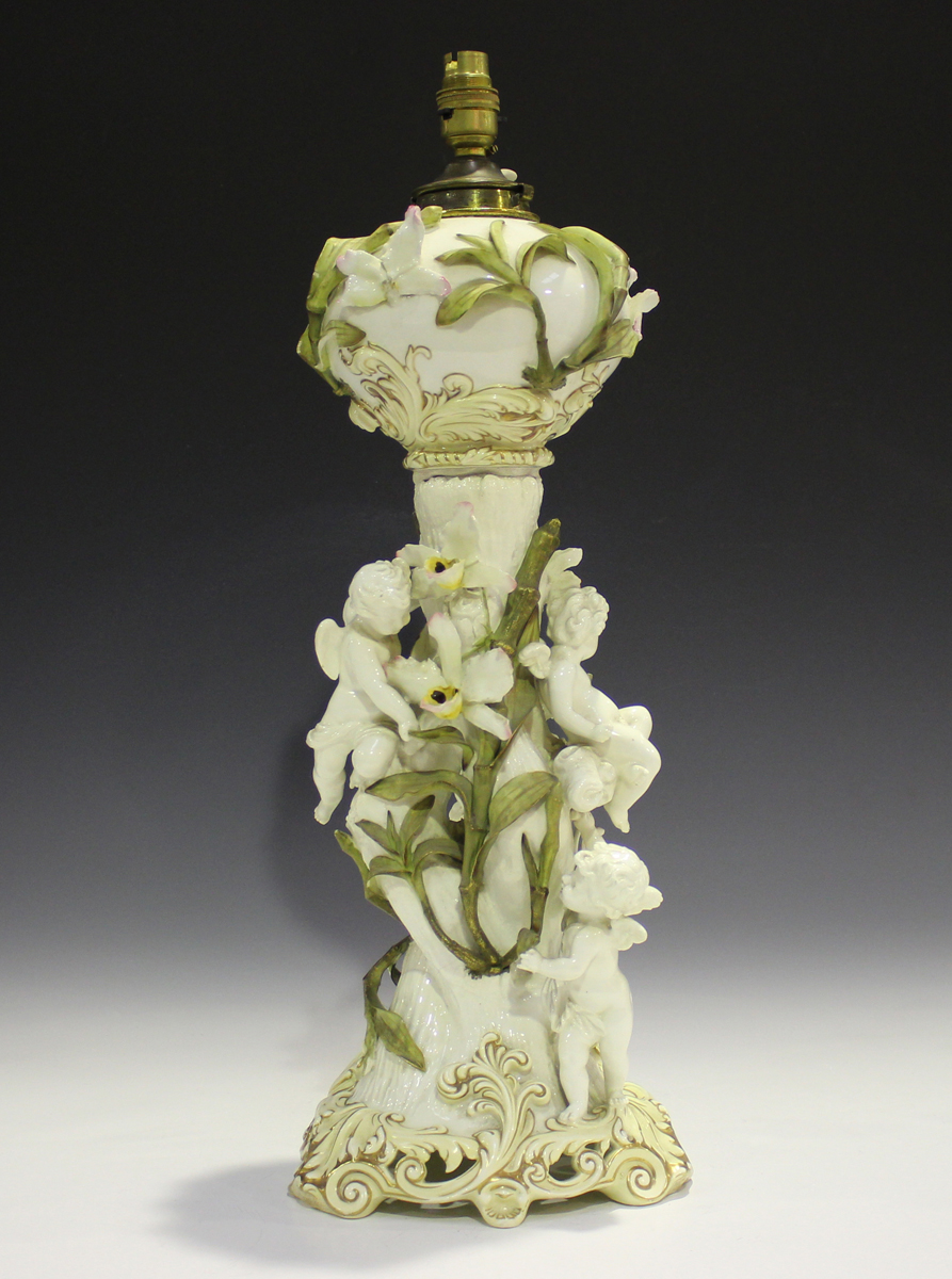 A Moore Brothers oil lamp, late 19th century, the trunk stem applied with four putti and entwined - Image 17 of 17