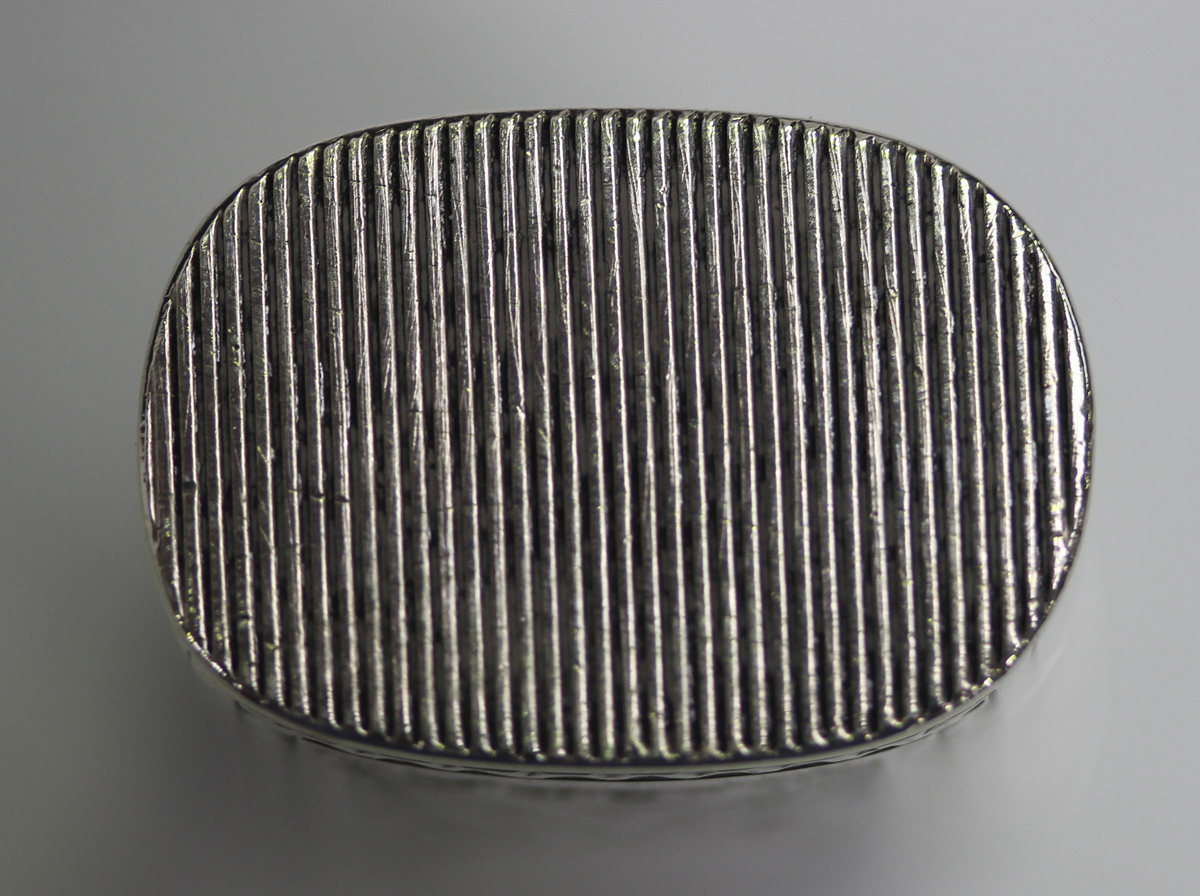 A Victorian silver oval vesta case with hinged lid to one end, with bright cut engraved - Image 4 of 8