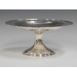 An American Lebolt & Co Arts and Crafts sterling silver tazza with hand-beaten decoration, the
