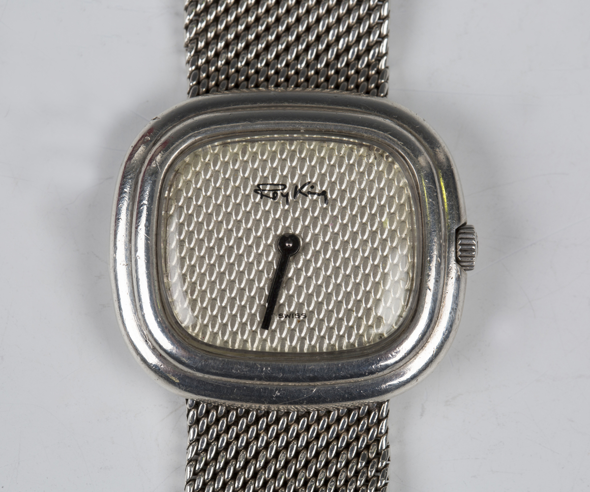 A Roy King silver cased bracelet wristwatch, the signed textured dial detailed 'Swiss', the case