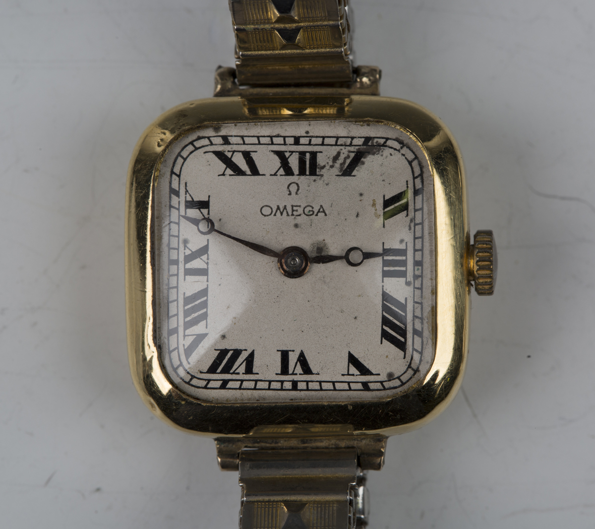 An Omega 18ct gold curved square cased lady's wristwatch, the signed circular jewelled lever - Image 7 of 7