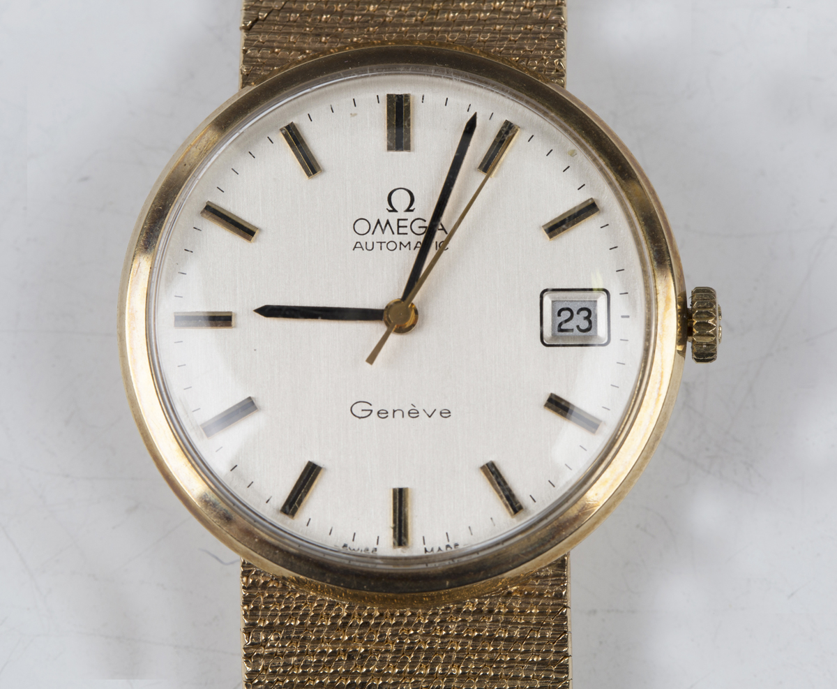 An Omega Automatic 9ct gold gentleman's bracelet wristwatch, the movement numbered '36226056'