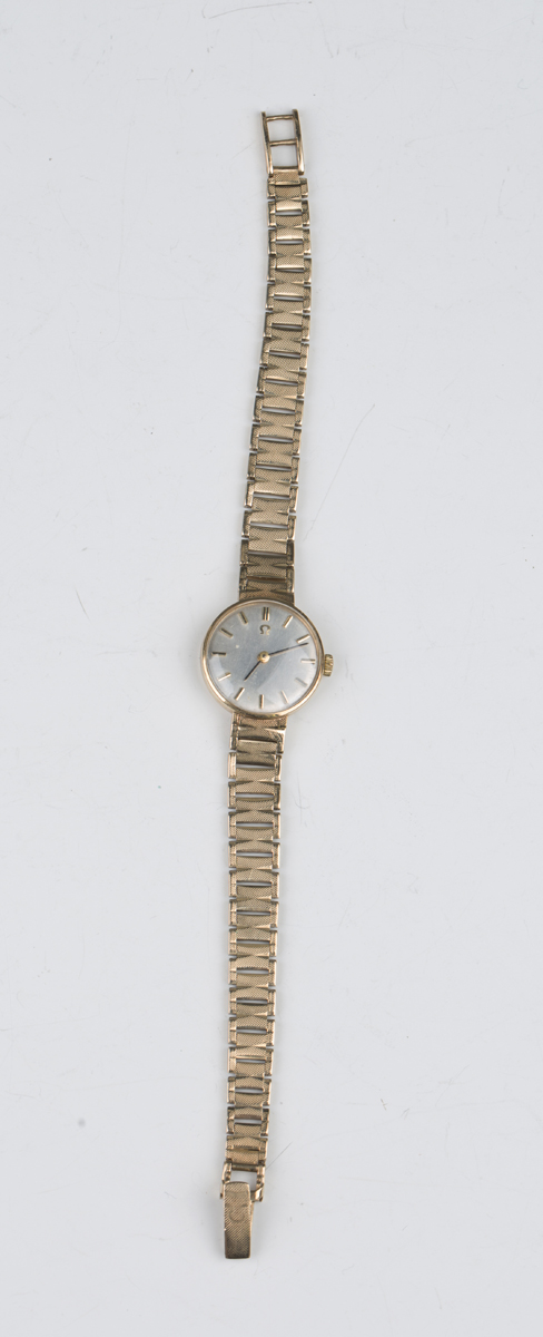 An Omega 9ct gold lady's bracelet wristwatch, the signed movement numbered '22441009', the signed - Image 3 of 7