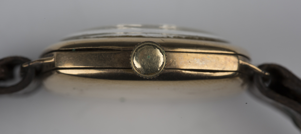 A Longines 9ct gold cushion cased gentleman's wristwatch, the signed jewelled lever movement - Image 3 of 6