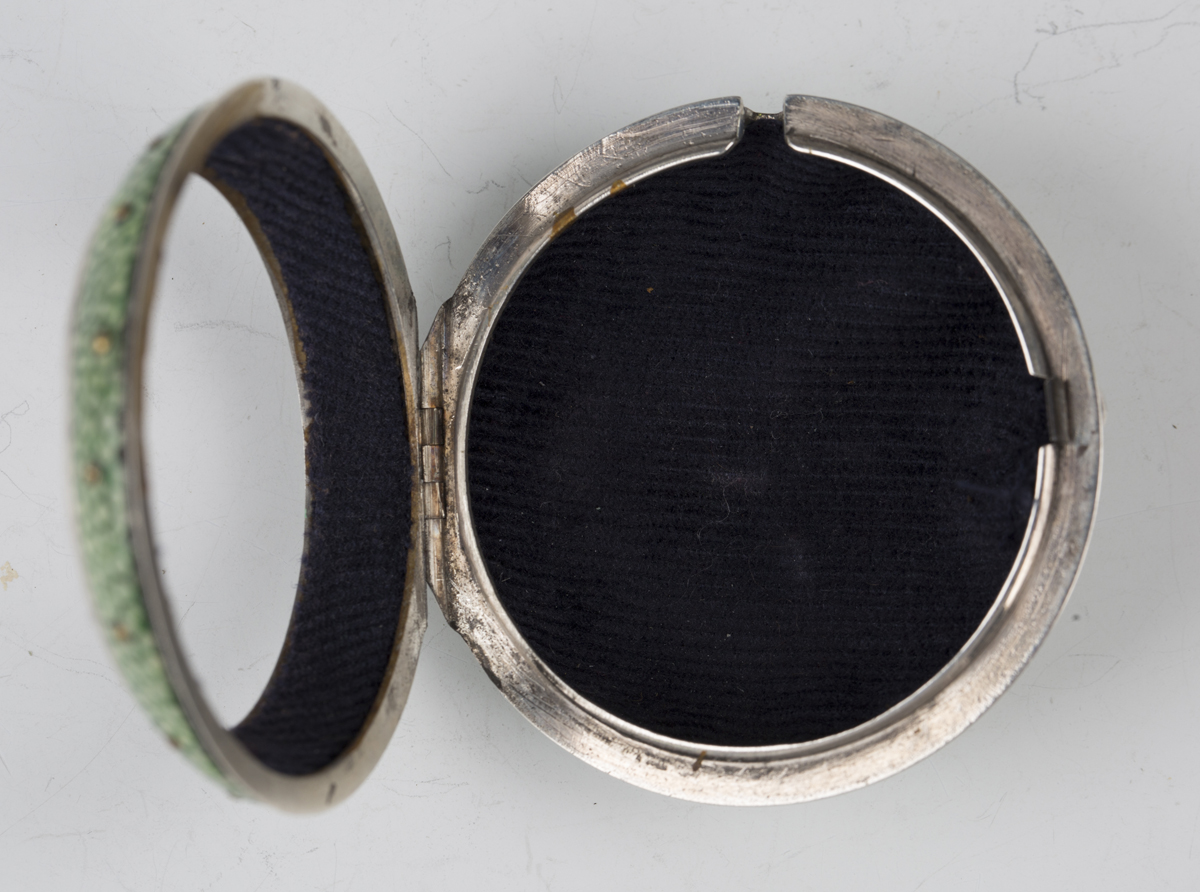 A George III silver and later shagreen pair cased keywind open-faced pocket watch, the gilt fusee - Image 3 of 10