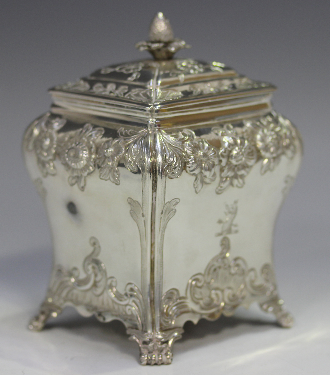 A set of three George III silver graduated tea caddies and covers with strawberry finials, each of - Image 8 of 30