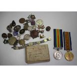A 1914-18 British War Medal and a 1914-19 Victory Medal to '30429 Pte.T. Ballantyne. M.G.C', with