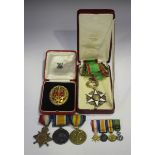 A 1914-15 Star to '525. Dvr.J.Mollett, R.F.A.' and a 1914-18 British War Medal and 1914-19 Victory