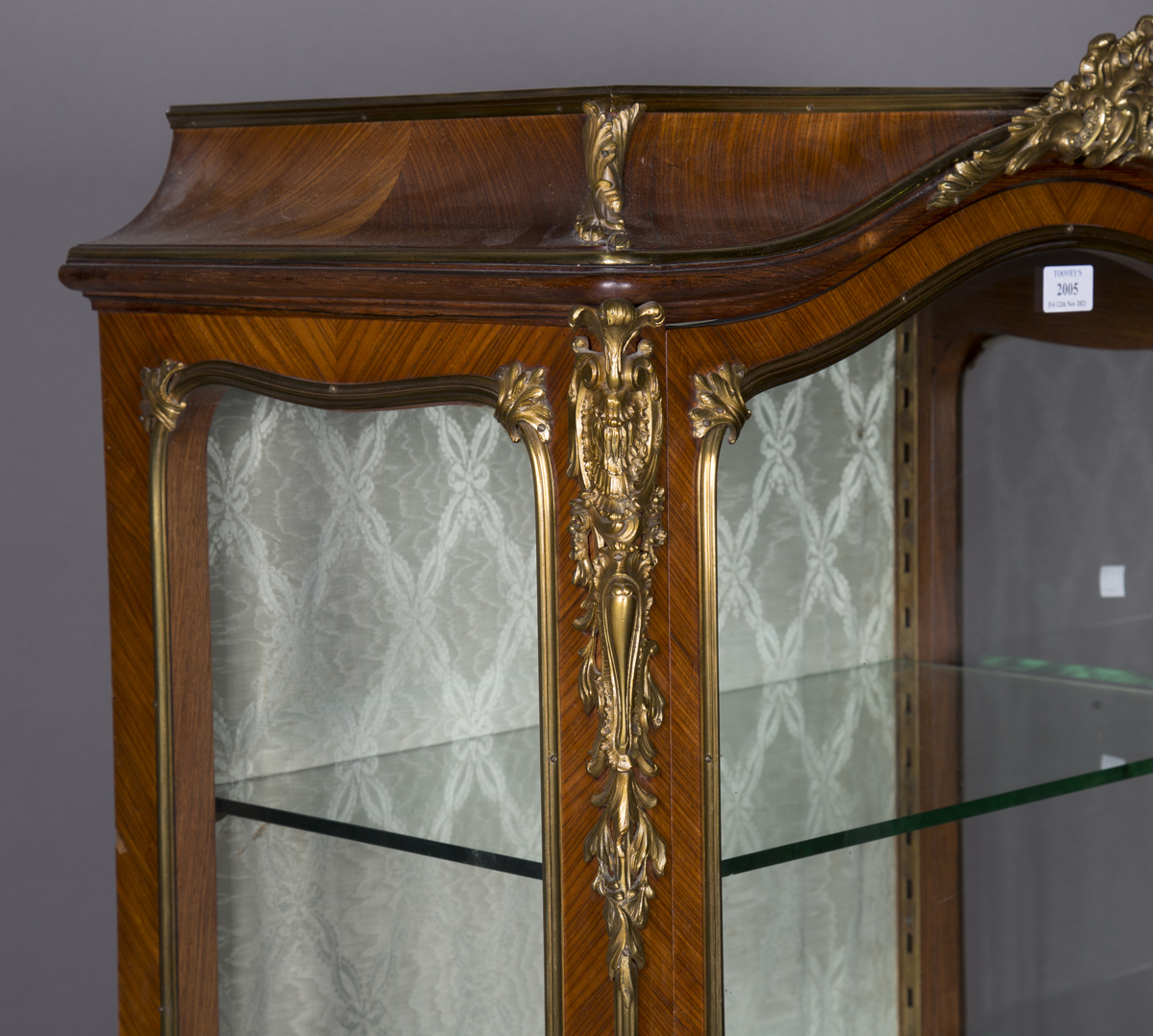 An early 20th century French kingwood and ormolu mounted vitrine, fitted with a glazed and parquetry - Image 9 of 9