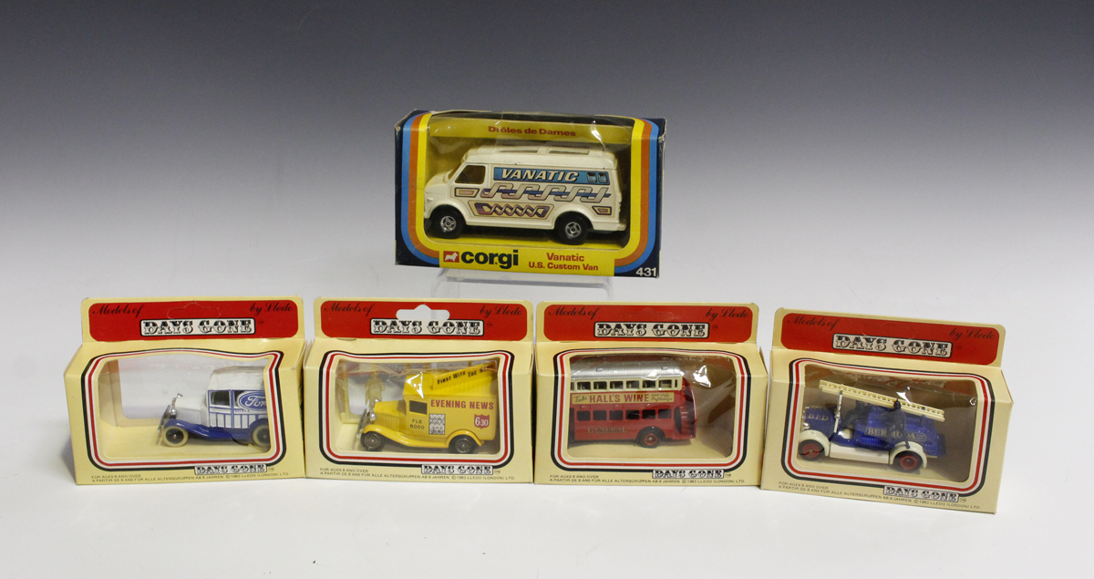 A collection of diecast vehicles, including a Dinky Toys No. 123 Princess 2200HL saloon, a Dinky - Image 5 of 5
