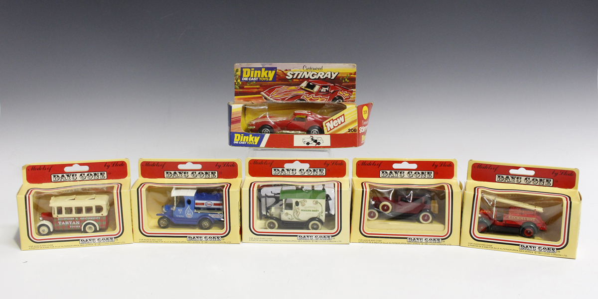 A collection of diecast vehicles, including a Dinky Toys No. 123 Princess 2200HL saloon, a Dinky - Image 3 of 5