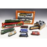 A collection of Hornby Railways gauge OO items, including an R.845 locomotive 'Flying Scotsman'