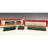 A Hornby gauge OO anniversary edition R.2187 class 9F locomotive 92220 'Evening Star' and tender,