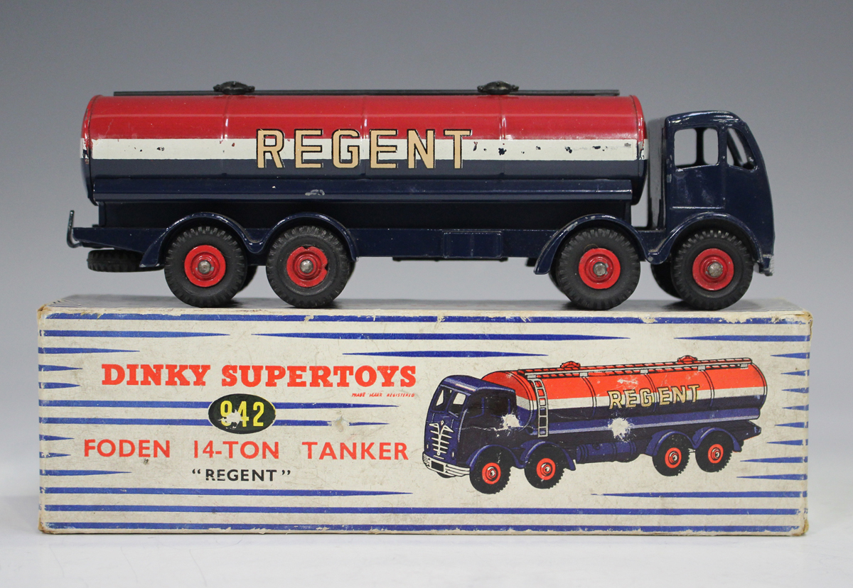 A Dinky Supertoys No. 942 Foden 14 ton tanker 'Regent', boxed (some minor paint chips, box lid - Image 2 of 2