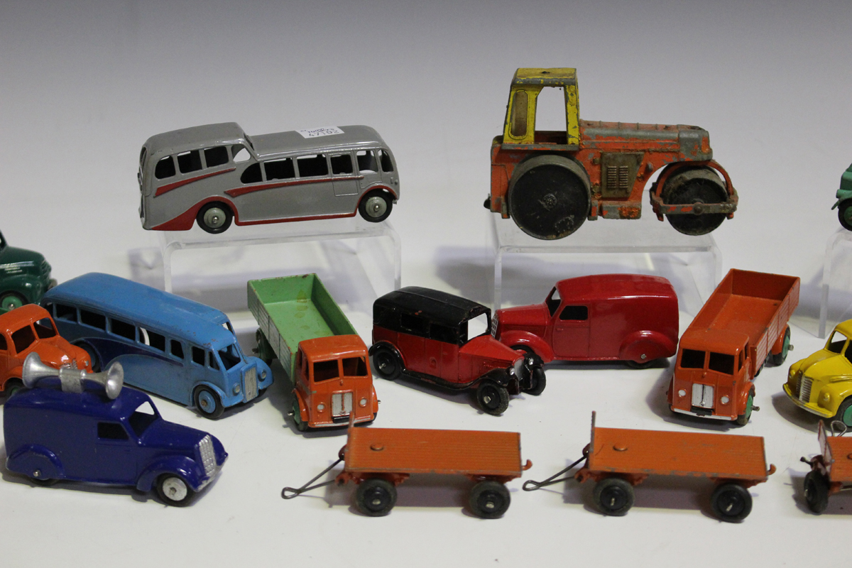 A collection of Dinky Toys commercial and public transport vehicles, including two No. 25T flat - Image 3 of 8