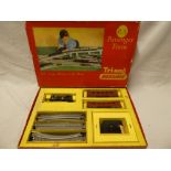 Tri-ang OO gauge - R2X passenger train set with 0-6-0 engine in original box