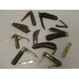 Eleven various old folding knives including jack knives, horn mounted pocket knives,