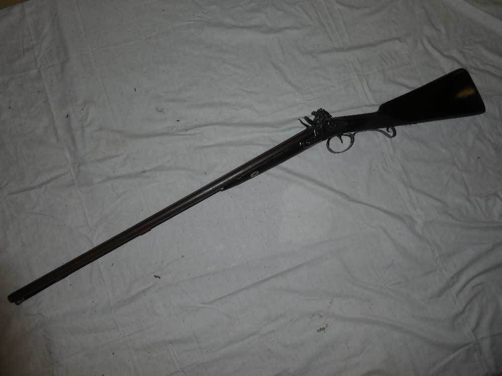 An early 19th Century 16 bore flintlock double barrel sporting gun by Joseph Gully of London with - Image 2 of 5