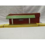 Hornby O gauge - Wembley island platform in original box