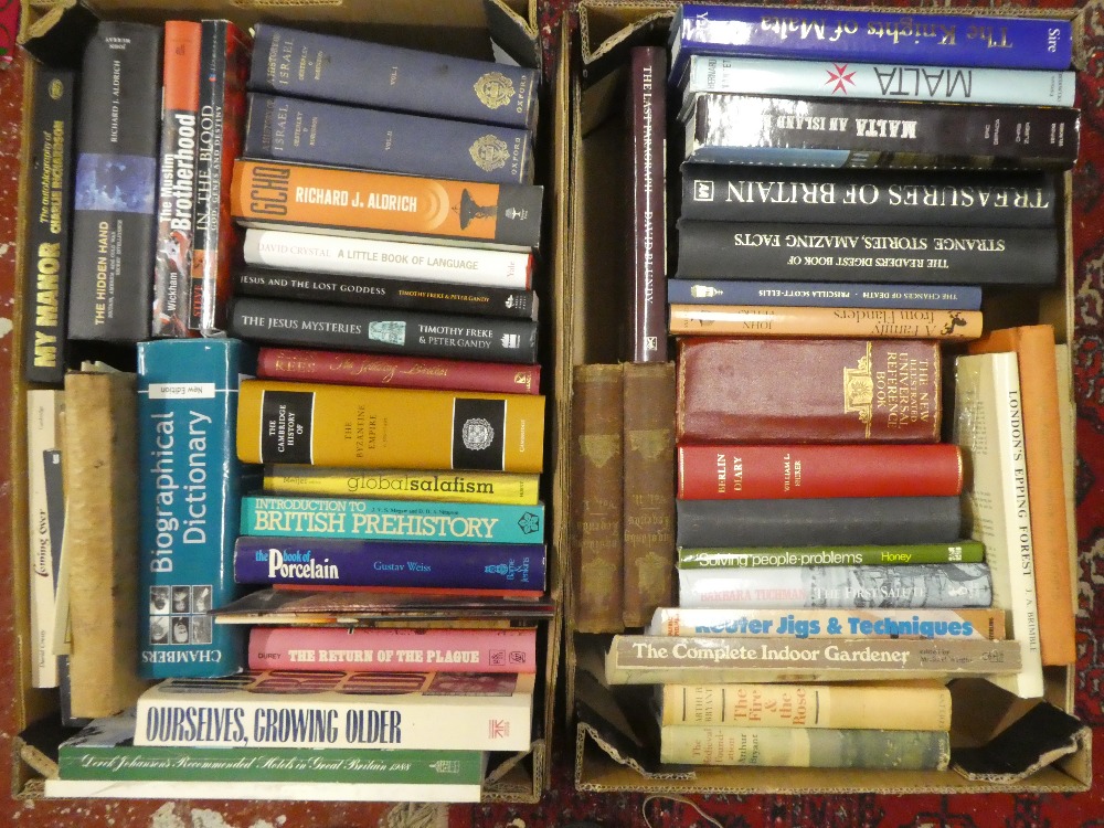 Ten boxes of miscellaneous books - novels, topographical, - Image 3 of 5