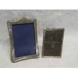 A George V silver mounted rectangular photo frame, Birmingham marks 1922,