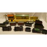 Hornby 0 Gauge - two type 40 reversing tank locomotives, a clockwork locomotive and tender,