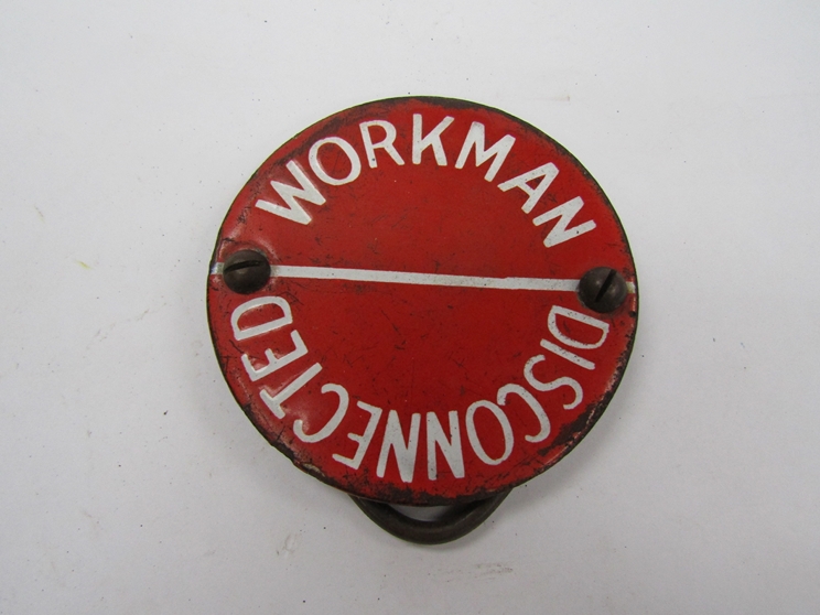 A signal lever catch handle warning plate - Workman Disconnected