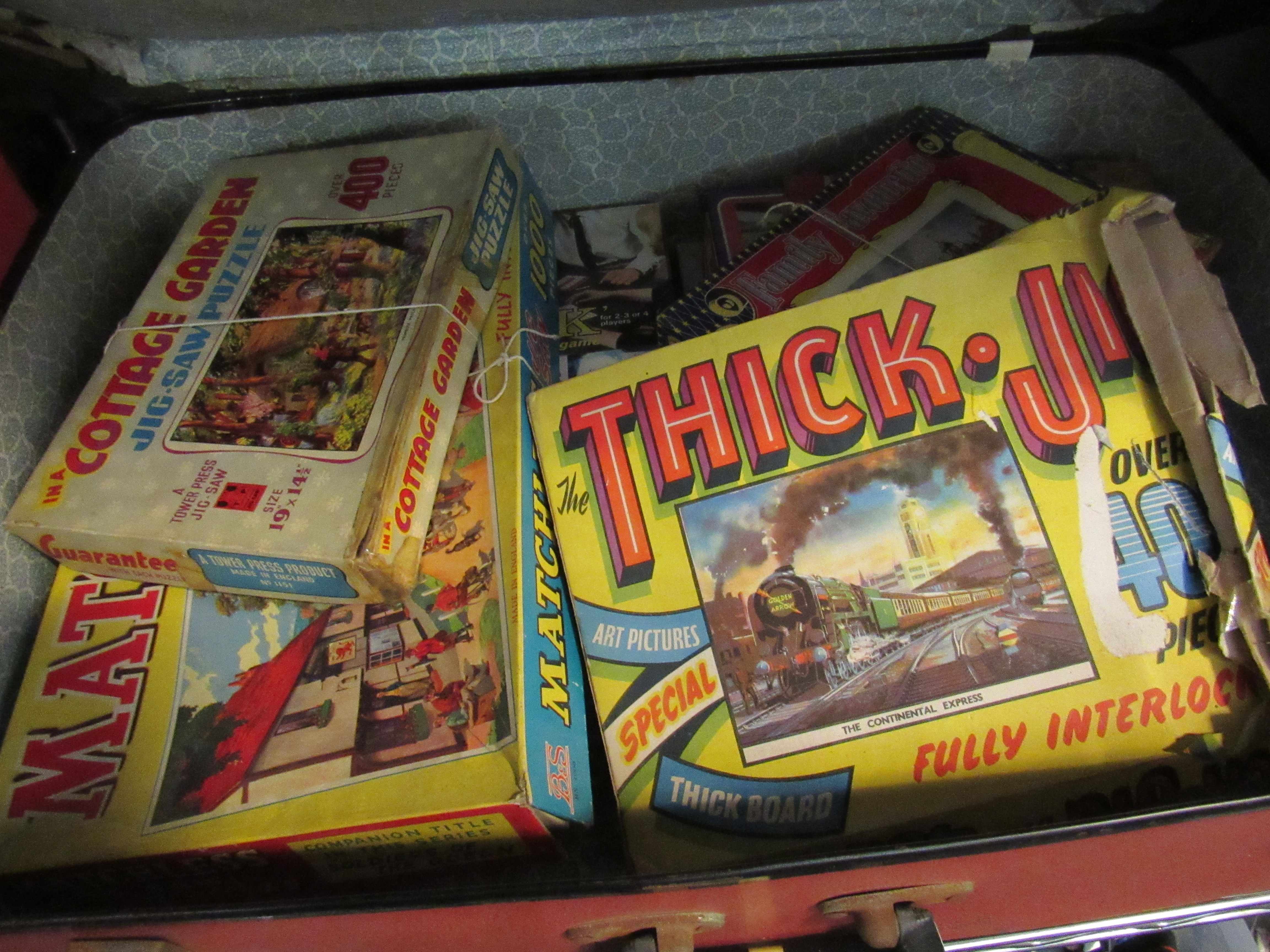 A case of vintage boxed games/jigsaws, - Image 2 of 2