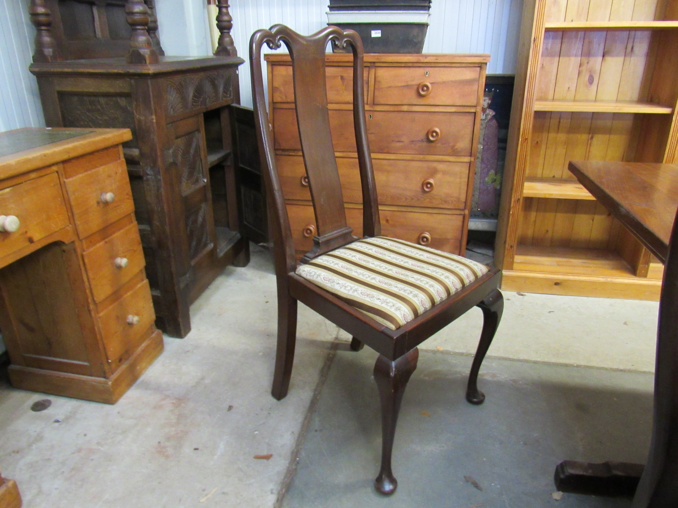 Six Queen Anne style mahogany chairs