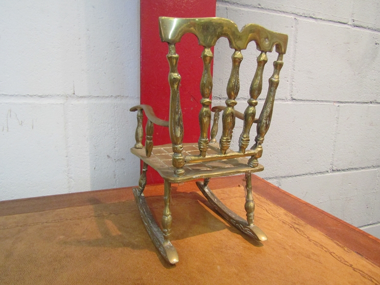 A brass miniature rocking chair - Image 3 of 4
