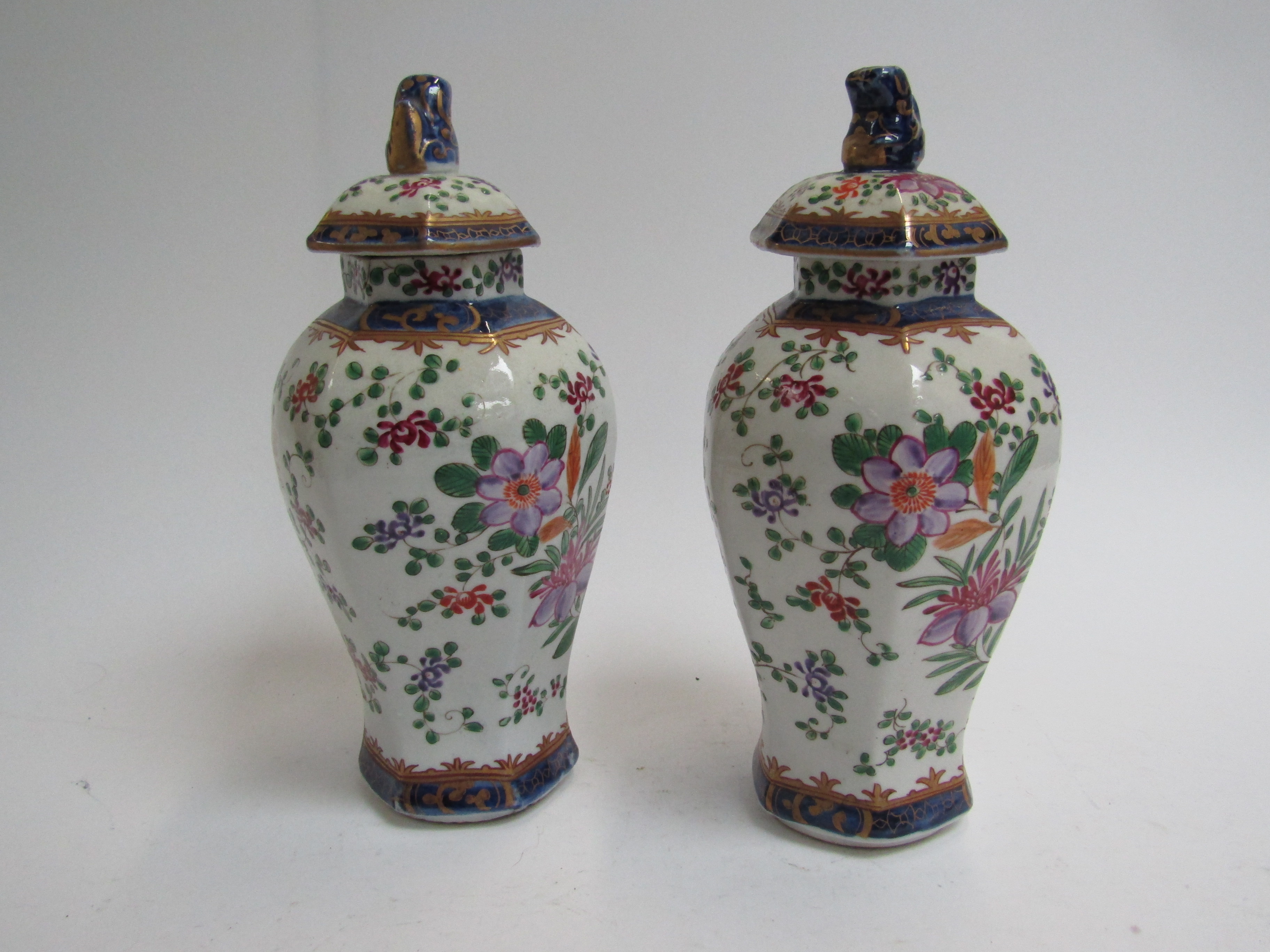 A pair of Oriental vases, 22. - Image 3 of 8