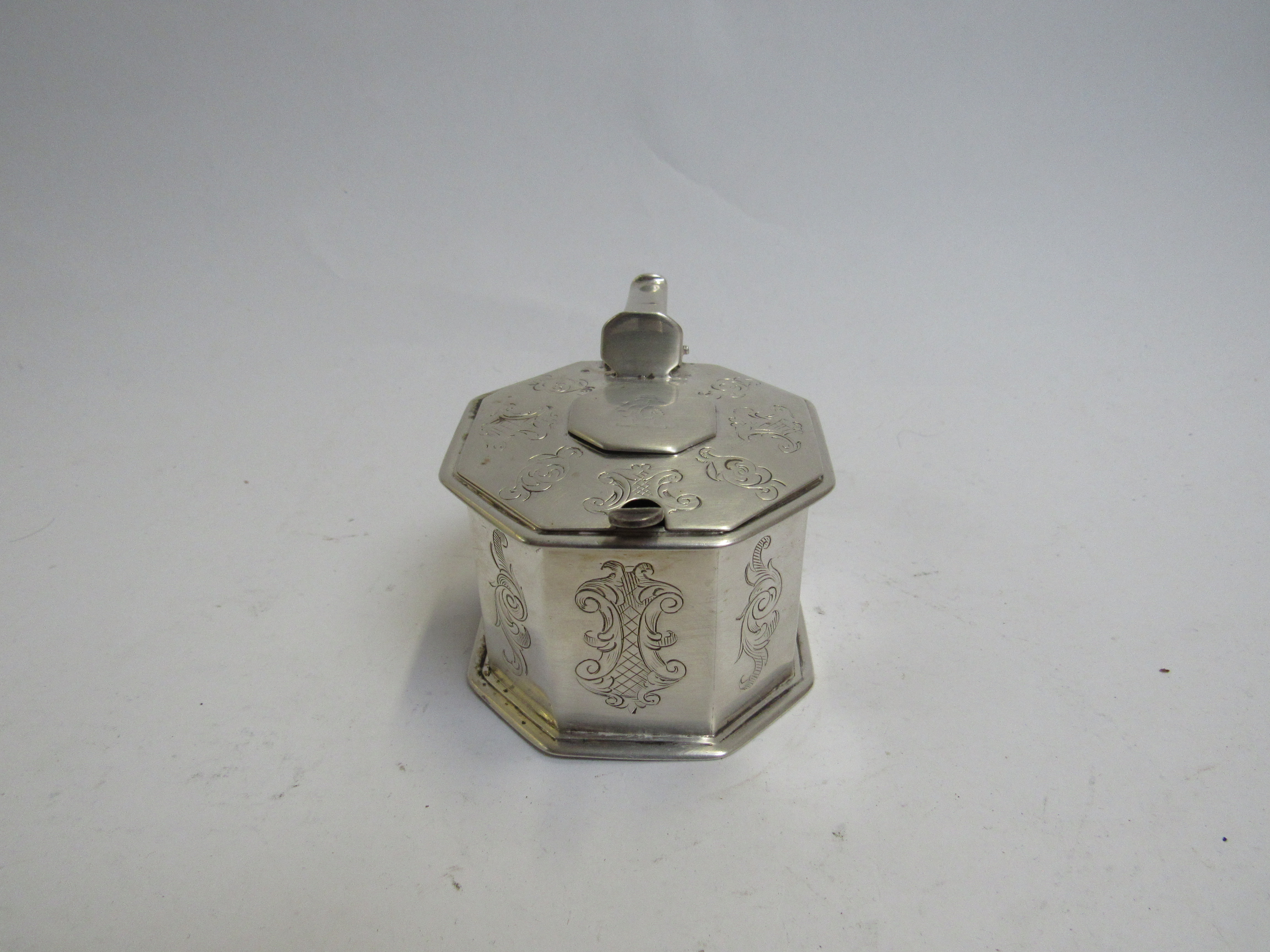 A Victorian silver mustard pot of large proportions, octagonal form with engraved panels, - Image 3 of 4
