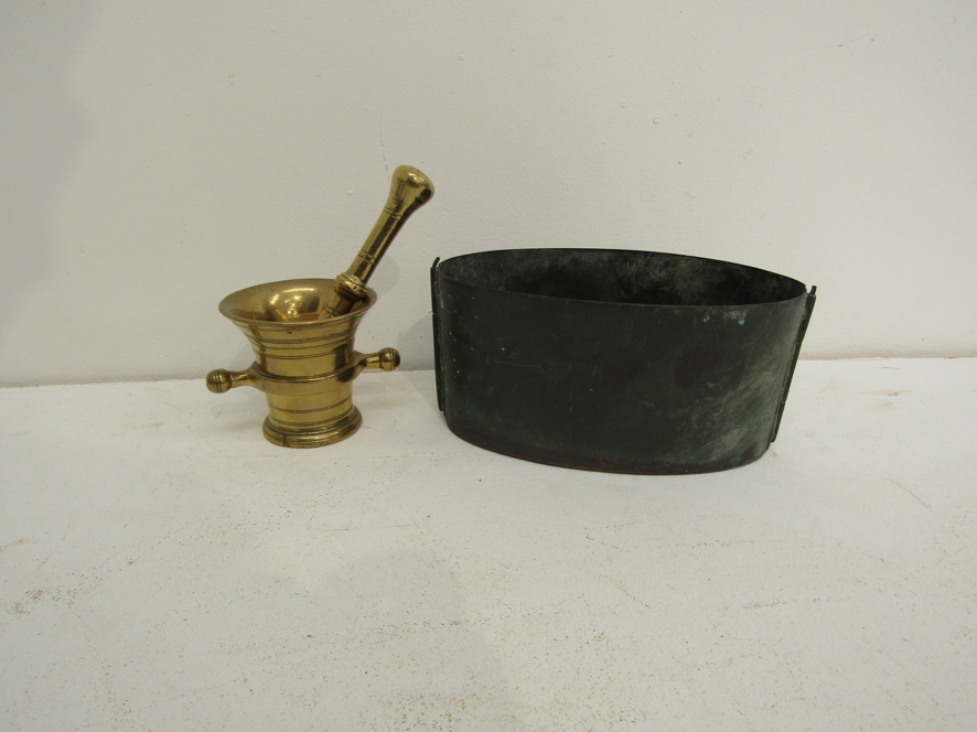 Kitchenalia: A collection including a Georgian copper saucepan colander, an oval copper press, - Image 5 of 5