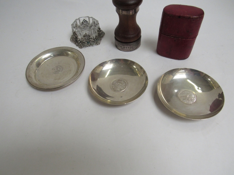 A quantity of silver and white metal pin dishes, - Image 2 of 5