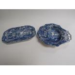 Two blue and white Copeland Spode dishes "Italian pattern"
