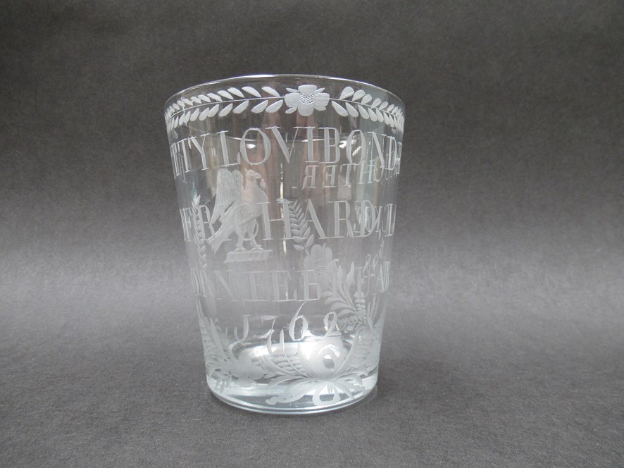 A mid 18th Century finely engraved clear glass commemorative tumbler, inscribed "Betty Lovibond, - Image 2 of 3