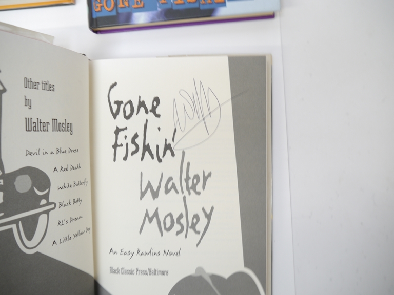 Walter Mosley, twenty titles, of which sixteen signed, - Image 14 of 19