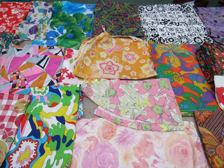 A good number of 1960's and 70's bright floral and psychedelic prints, - Image 2 of 4