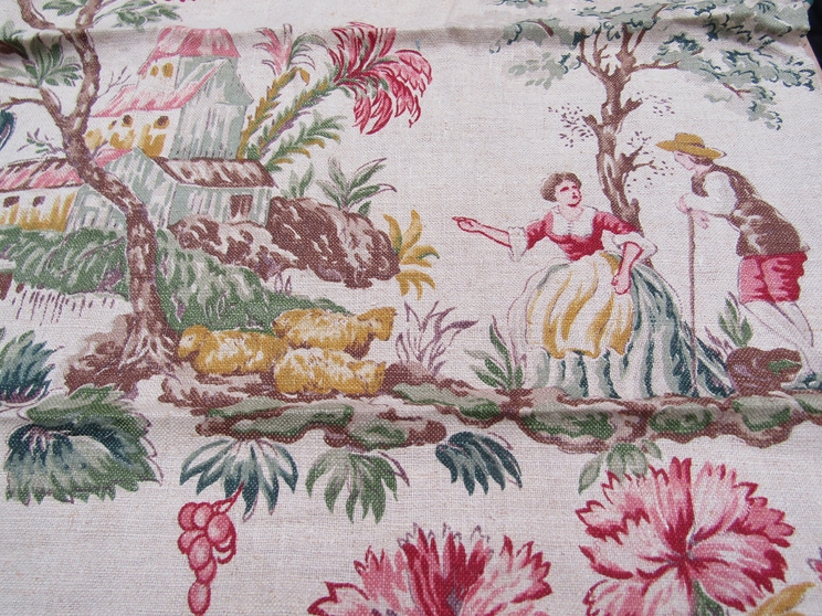 A considerable quantity of wonderful early to mid 20th Century large scale floral design, - Image 4 of 11
