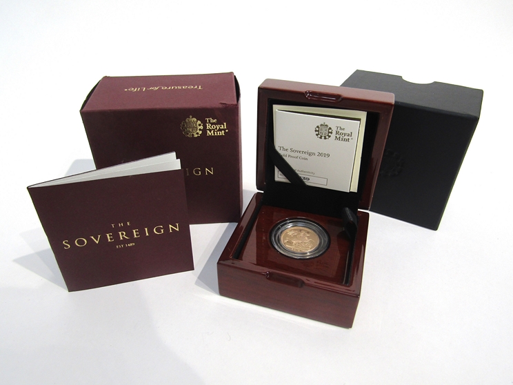 A 2019 gold sovereign, limited edition of 9,500, Royal Mint,