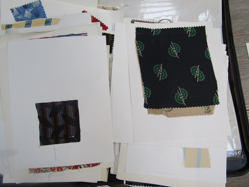 A large quantity of swatches to include small scale prints, - Image 3 of 3