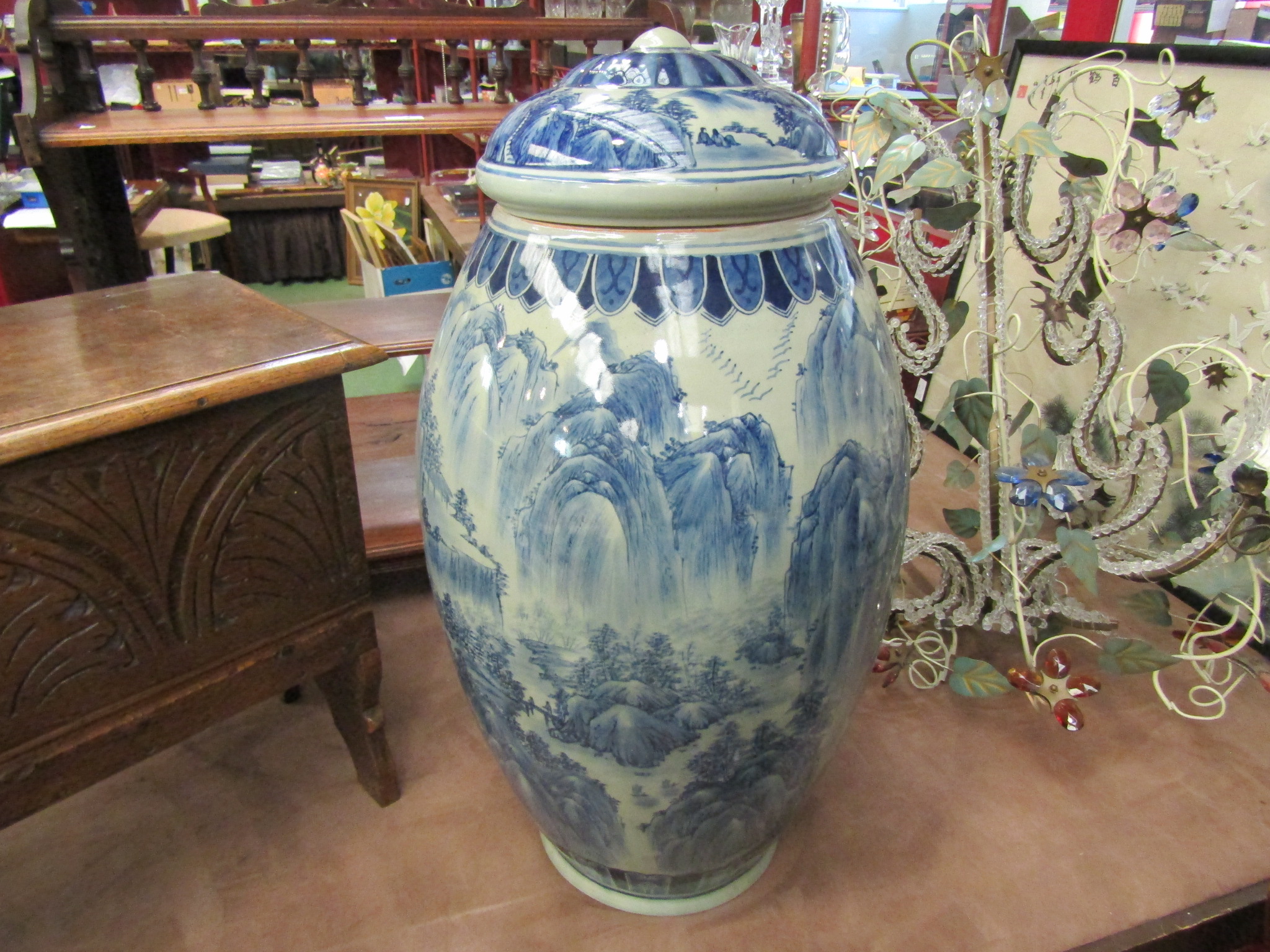 A modern Chinese blue and white lidded vase,