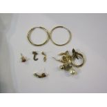 Various single earrings including gold examples and a "J" pendant