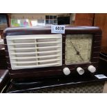 A vintage Ultra Bakelite cased radio