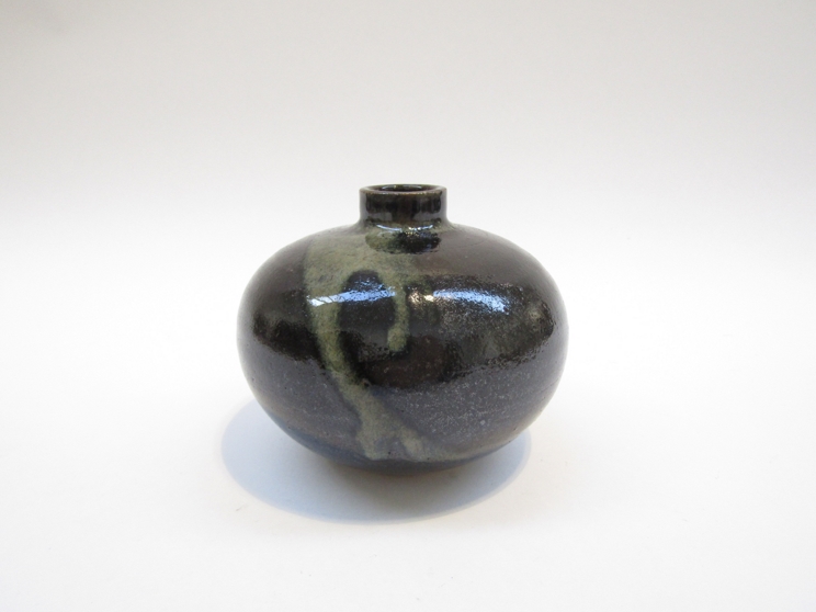 In the manner of Shoji Hamada (1894-1978) A studio pottery small vase,
