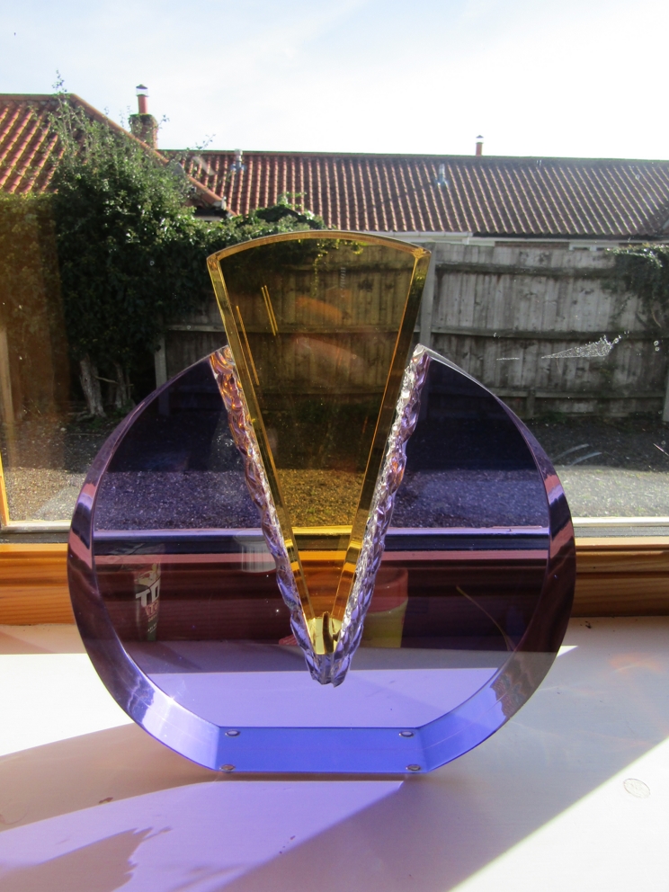 An American Lucite sculpture by Michael George in amethyst and yellow colours. 22. - Image 3 of 3