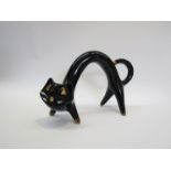 A Roberto Rigon art pottery cat figurine of stylised form, marked "Ramgi - Pentad a mano, Manises",